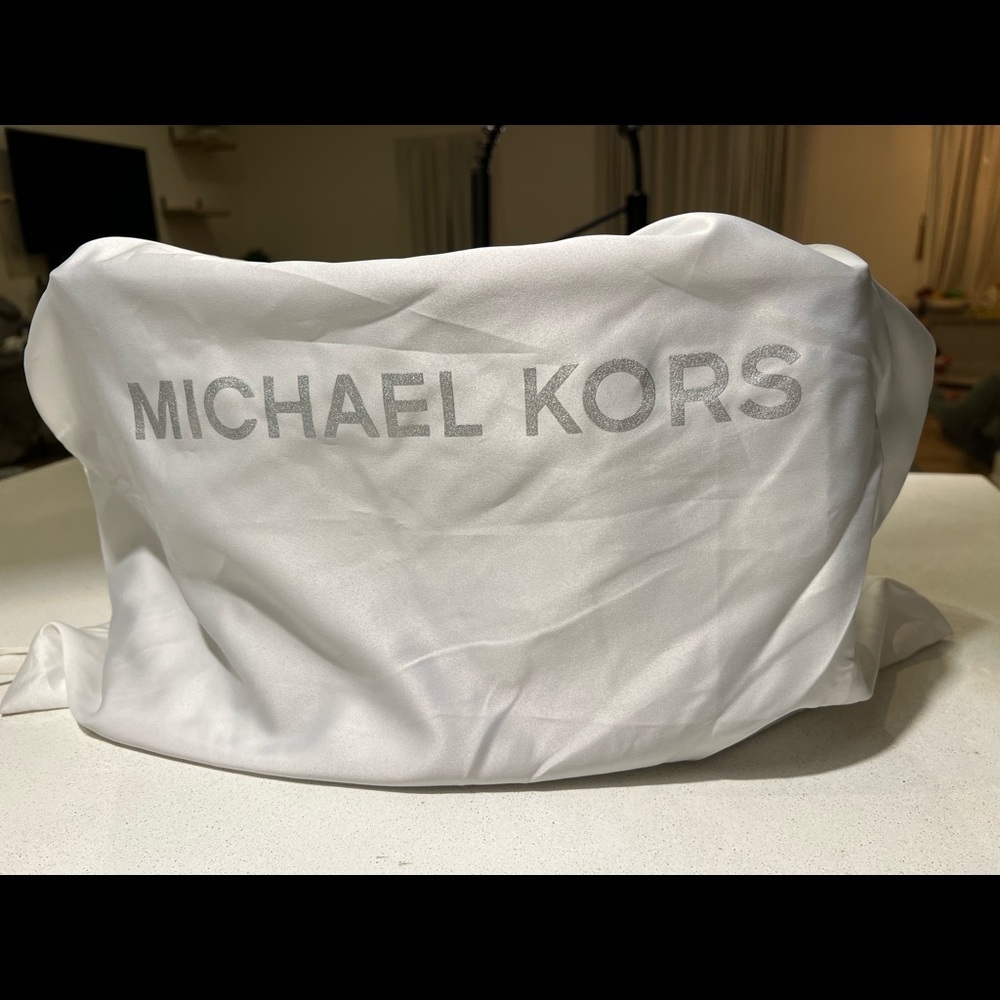 Michael Kors Saffiano Leather Bag - Picture 7 of 12